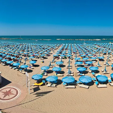 Отель Acapulco 3*